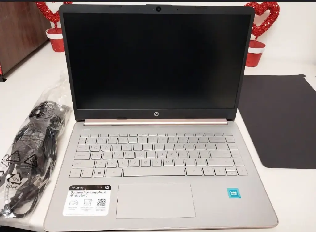 HP  14 Intel Inside N4120 4GB - 128GB