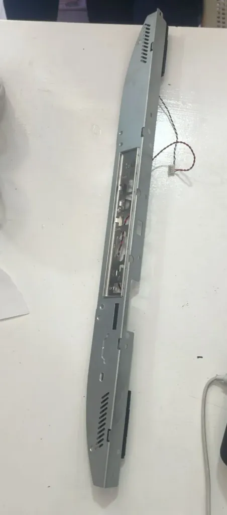 Bocinas de Gateway Mod. GWAP42424-BK PC todo en 1. 